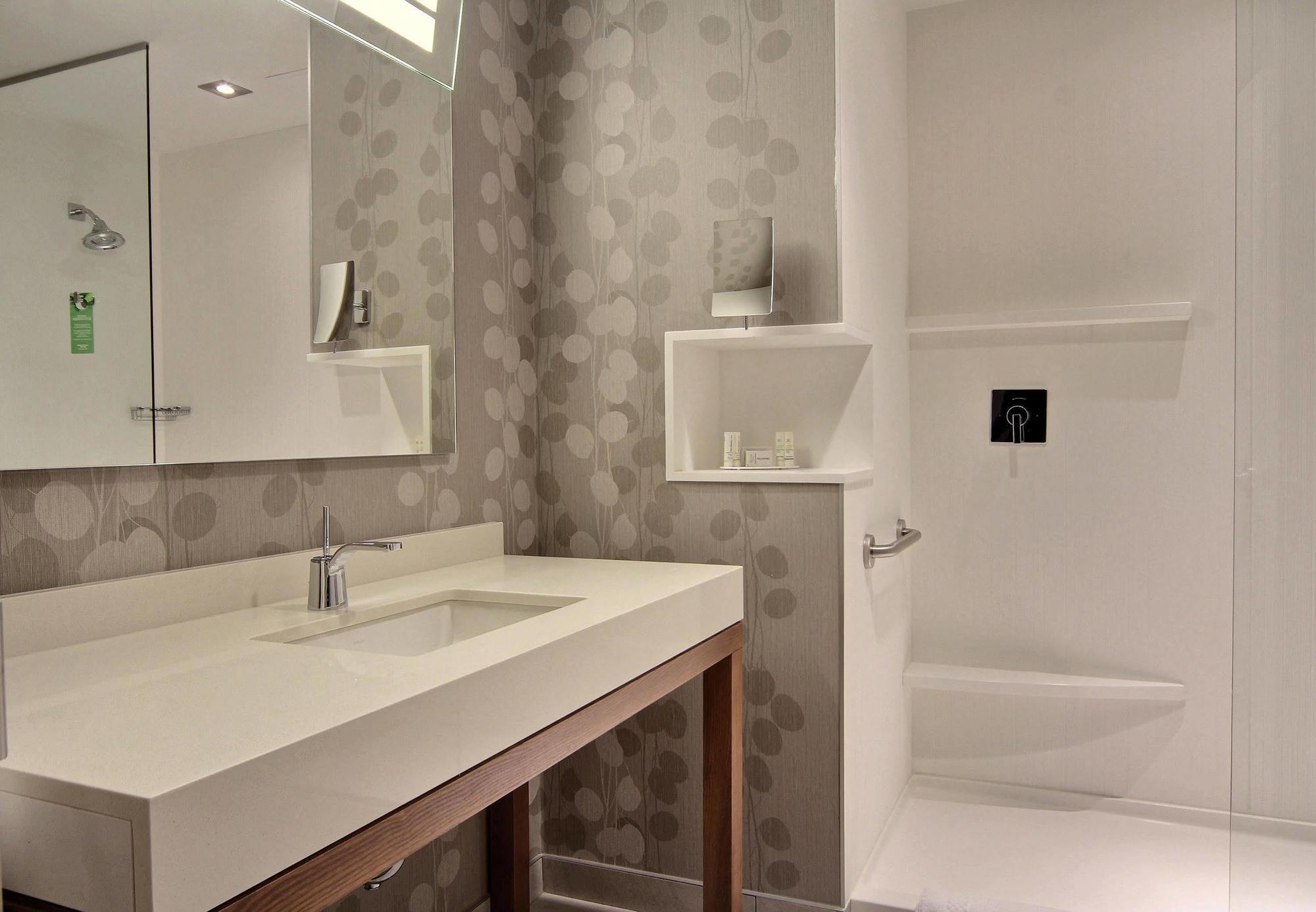 Courtyard By Marriott Quebec City Quebec City