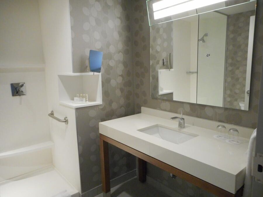 Courtyard By Marriott Quebec City Hotel
