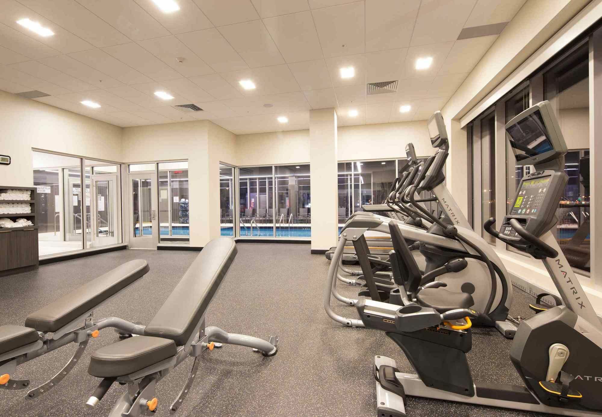 Courtyard By Marriott Quebec City Hotel